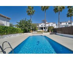 Pareado en Venta en Marbella, Málaga