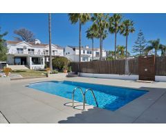 Pareado en Venta en Marbella, Málaga