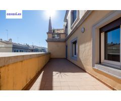 Semiatico con terraza en la Calle Ángel Ganivet