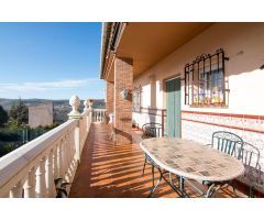 Casa con terreno en Venta en Huetor de Santillan, Granada