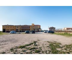 SOLAR EDIFICABLE EN CÁJAR. JUNTO COLEGIO LUX MUNDI