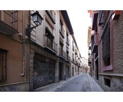 Calle Arriola junto San Juan de Dios
