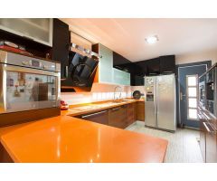 Chalet en Venta en Pinos Genil, Granada