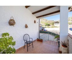 CASA DE ENSUEÑO CON PISCINA EN NIGUELAS