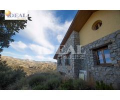Ref: A1864G7. Tu pequeño paraíso a 10 minutos de Granada. Chalet de superlujo. Parcela de 5.000 m2