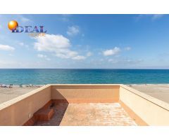 ATENCION PONEMOS A LA VENTA EL PRIVILEGIO DE VIVIR EN PRIMERÍSIMA LÍNEA DE PLAYA. ¡EN CABO DE GATA!