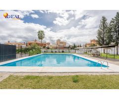 Amplia casa pareada en urbanización privada con piscina,  zona El Carmelo, Ogíjares