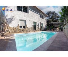 ESPECTACULAR CASA CON TERRENO EN LA SIERRA SUR