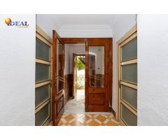Adosado en Venta en Valderrubio, Granada