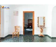 CASA DE PUEBLO EN ZUJAIRA