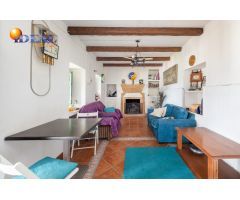Casa de campo en Loja con piscina, barbacoa y manantial propio