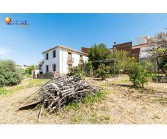 Villa en Venta en Cogollos de la Vega, Granada