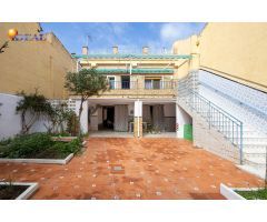 CASA EN PLENO CENTRO DE ARMILLA