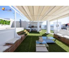 ???? Ático Dúplex Reformado con Terraza de Ensueño en Armilla