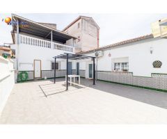 VIVIENDA EN PLANTA BAJA CON MÁS DE 300 METROS DE SOLAR