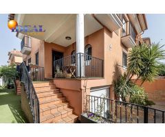 Exclusivo Chalet Pareado con Licencia Turística y Piscina Privada: Tu Paraíso Personal