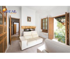 PRECIOSA CASA CON TERRENO EN PASEO DE LA REINA, FUENTE VAQUEROS