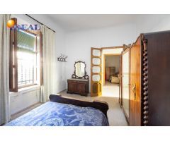 PRECIOSA CASA CON TERRENO EN PASEO DE LA REINA, FUENTE VAQUEROS