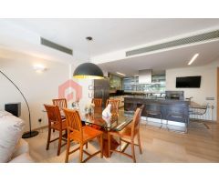 Casa de lujo con jardín, terrazas y garaje en venta en La Bonanova, Barcelona