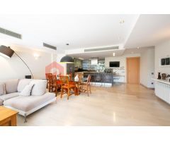 Casa de lujo con jardín, terrazas y garaje en venta en La Bonanova, Barcelona