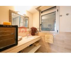 Casa de lujo con jardín, terrazas y garaje en venta en La Bonanova, Barcelona