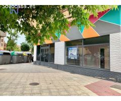 Local Comercial en Avda Santa Ana: 550€