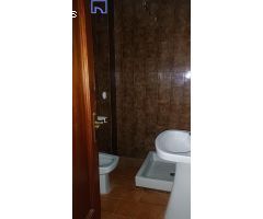 Piso de 4 habitaciones y 3 baños en zona centro