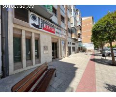 Local comercial en Avda Santa Ana / 550€