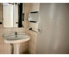 Local comercial en Avda Santa Ana / 550€