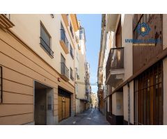 PLAZA DE GARAJE JUNTO A ALHAMAR Y CORTE INGLÉS.