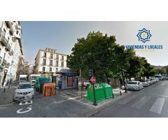 Traspasamos tetería junto a Plaza Nueva. Zona turística 100%.  Oportunidad única