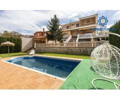 GRAN CHALET INDEPENDIENTE EN LACHAR