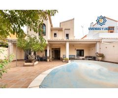 IMPRESIONANTE CHALET EN OGIJARES