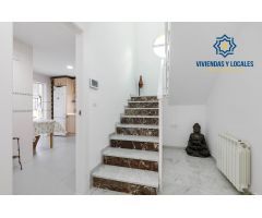 OPORTUNIDAD ÚNICA EN HUÉTOR VEGA – CHALET PAREADO CON PISCINA POR 310.000€!
