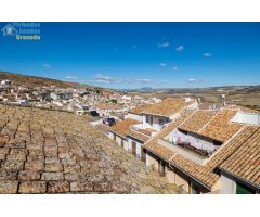 Espectacular edificio a 3 calles con vivienda y locales comerciales en pleno centro de Alhama de Gr