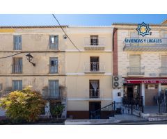 Edificio a reformar con gran potencial en Alhama de Granada