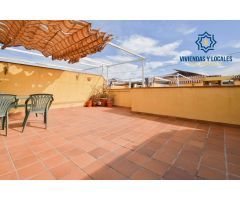 Armilla. Vivienda unifamiliar adosada. 3 dormitorios. 2 baños. 1 aseo.