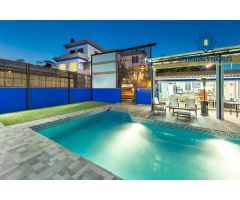 ESPECTACULAR CHALET CAMPO DE GOLF LAS GABIAS CON PARCELA ADICIONAL