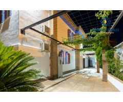 ESPECTACULAR CHALET CAMPO DE GOLF LAS GABIAS CON PARCELA ADICIONAL