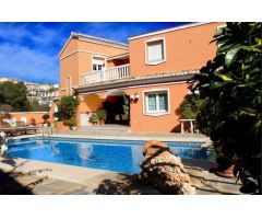 Impresionante chalet en el centro de Benalmadena
