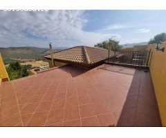 garcia Delgado vende Fabulosa casa Independiente con Vistas de Infarto y Piscina en Moclin!!!!!!!!!