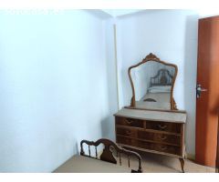 Inmobiliaria García Delgado vende piso en La Chana con Ascensor!!!!!