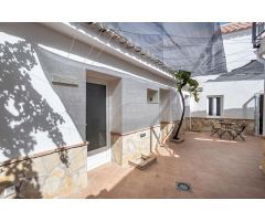 Casa turística con alta rentabilidad asegurada en La Zubia.