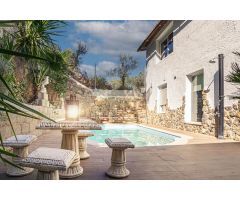 ESPECTACULAR CASA CON TERRENO EN LA SIERRA SUR