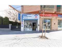LOCAL COMERCIAL LISTO PARA ENTRAR EN LOS VERGELES