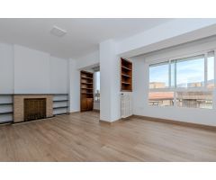 Piso en alquiler, zona Recogidas y Plaza Gracia.