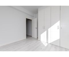 Piso Amplio y Reformado en Pleno Centro de Granada – Ideal para Disfrutar la Ciudad