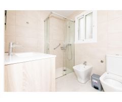 Piso Amplio y Reformado en Pleno Centro de Granada – Ideal para Disfrutar la Ciudad