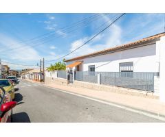 VIVIENDA EN PLANTA BAJA CON MÁS DE 300 METROS DE SOLAR