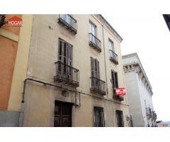 EDIFICIO EN VENTA EN ÁVILA, ZONA CENTRO- MERCADO CHICO